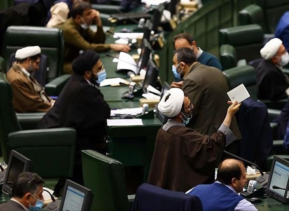 حمله خبرگزاری دولت به مجلس در بررسی سیاست‌های ارزی کشور