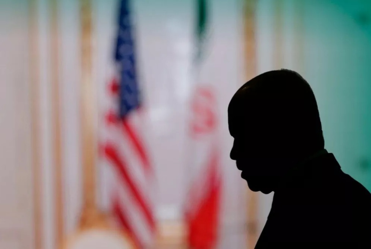 ماجرای مذاکرات غیرمستقیم و محرمانه ایران و آمریکا در عمان چه بود؟