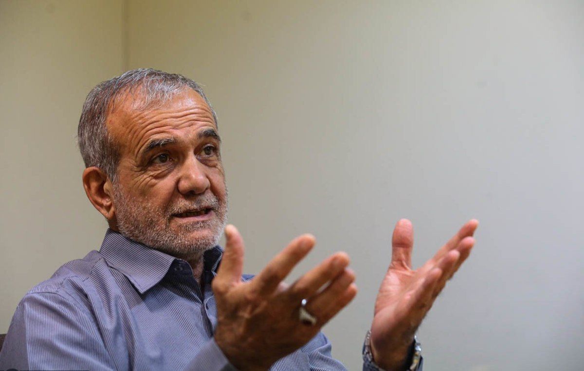 پاسخ پزشکیان به حمله منصور ارضی: اگر دیوانه هم باشم، دیوانه مردم هستم نه قدرت