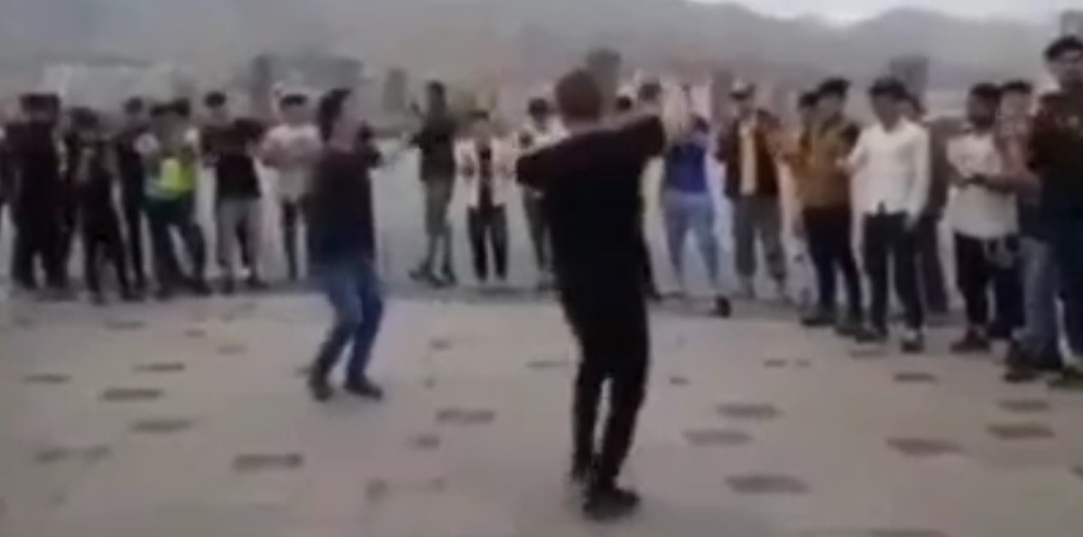 فیلم؛ شادی و رقص اتباع افغانستانی در کنار دریاچه چیتگر تهران!