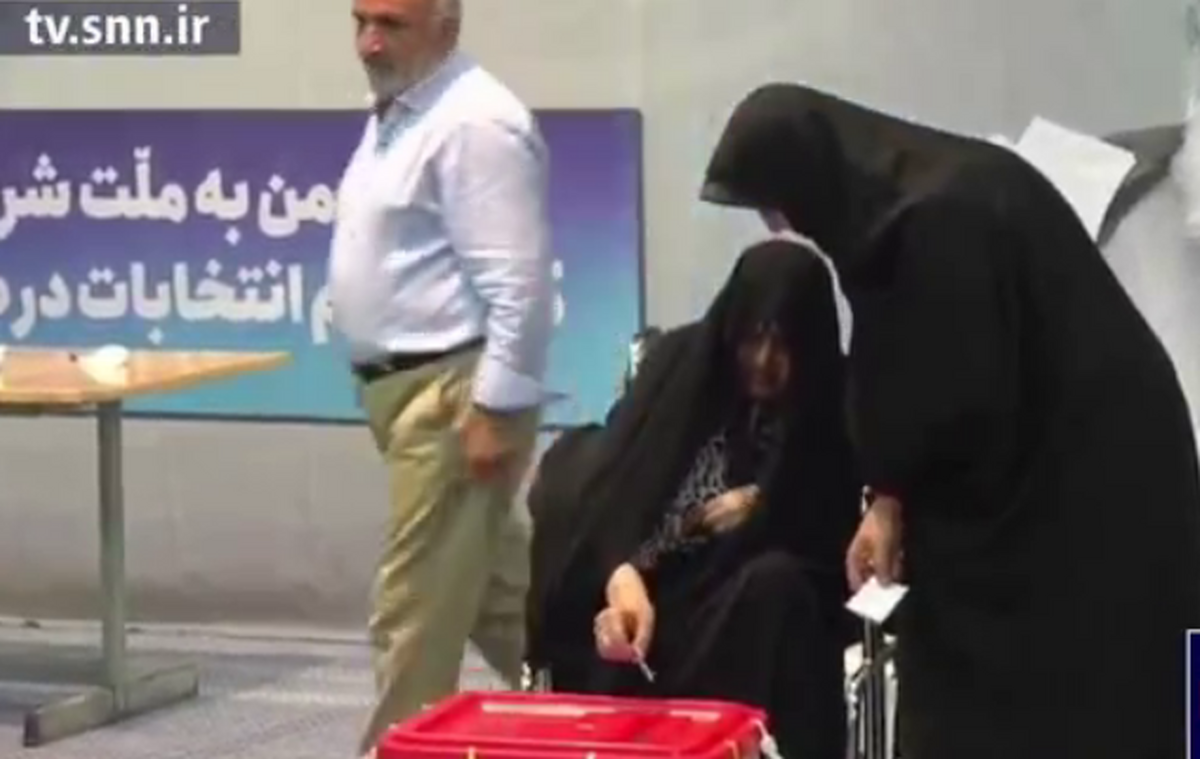 فیلم؛ همسر مرحوم هاشمی رفسنجانی رای خود را به صندوق انداخت