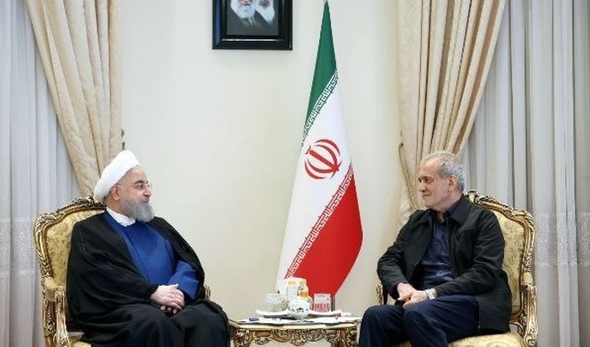 حسن روحانی با پزشکیان، رئیس‌جمهور منتخب دیدار کرد