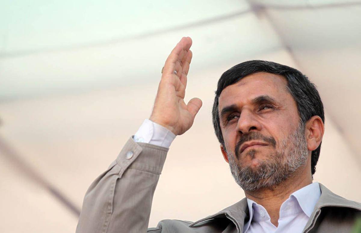 درخواست دفتر احمدی‌نژاد از صدا و سیما برای اختصاص وقت پاسخگویی به اظهارات برخی نامزدهای انتخابات ریاست‌جمهوری