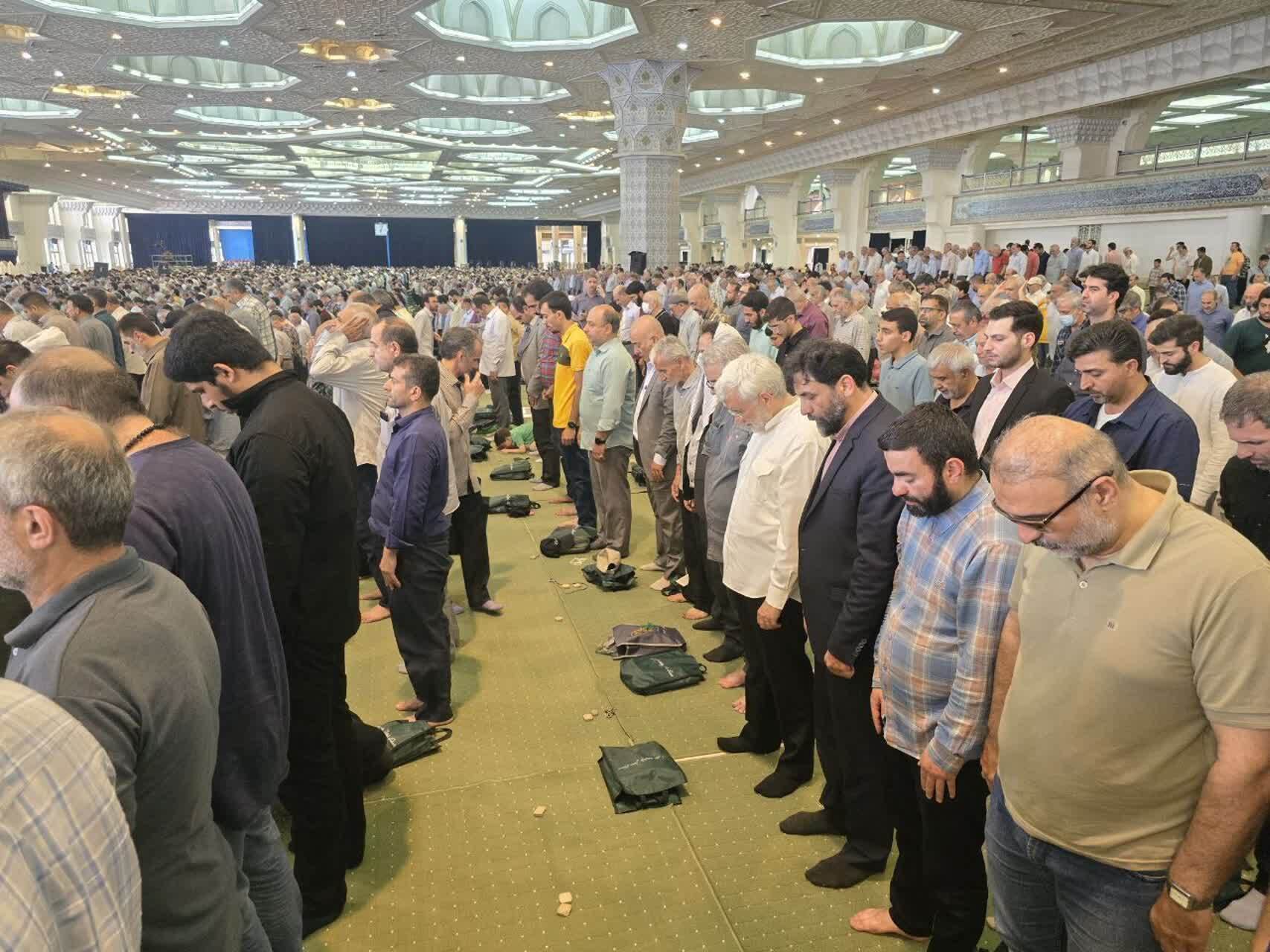 عکس؛ حضور سعید جلیلی در نماز جمعه تهران به امامت کاظم صدیقی