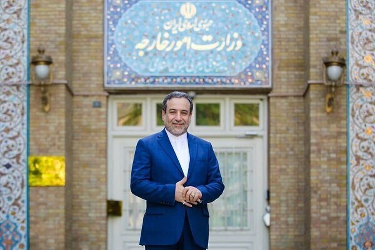 عراقچی؛ دیپلماتی برخاسته از زمین‌های خاکی وزارت خارجه