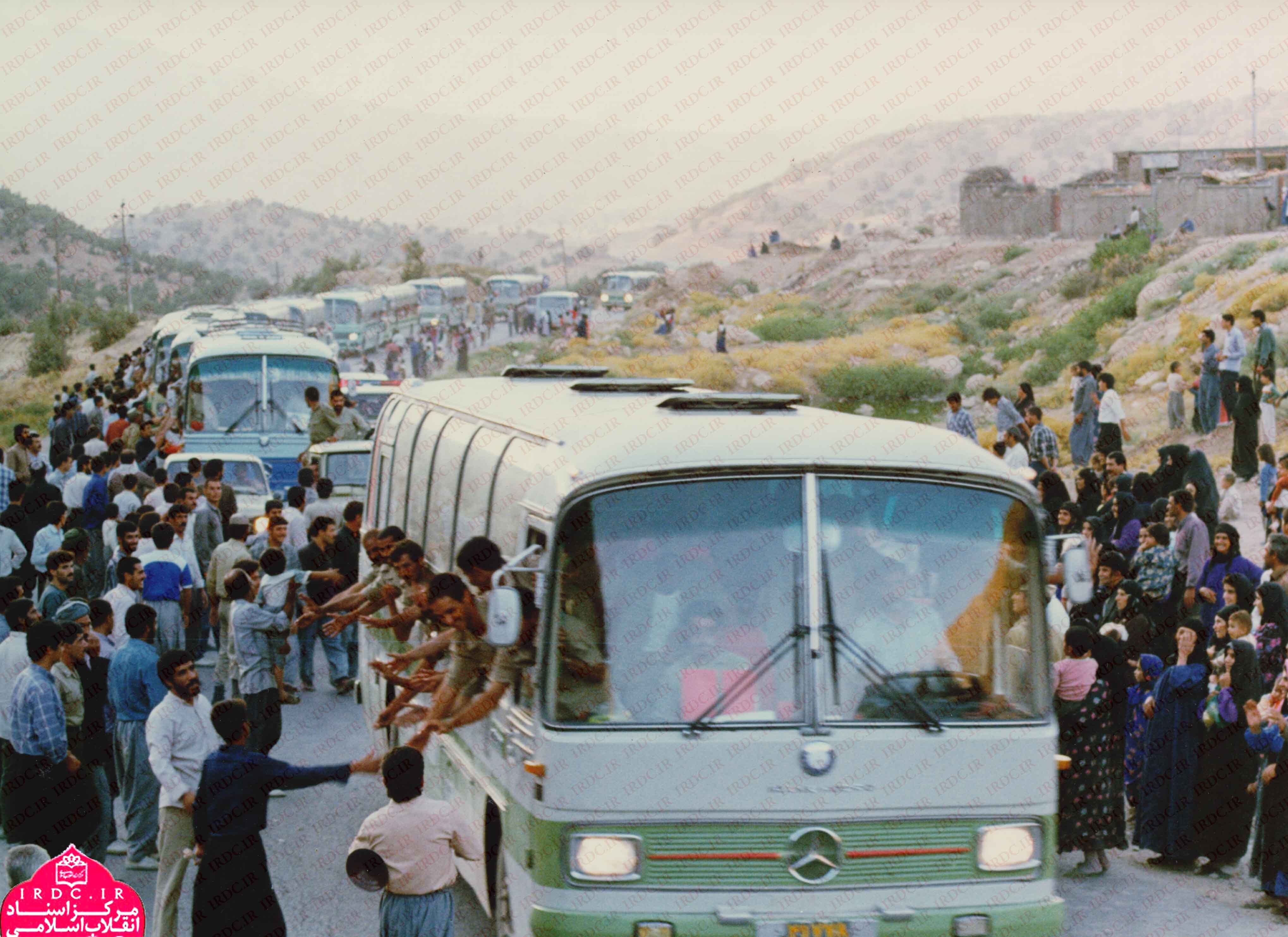 بازگشت اسرای جنگ تحمیلی به ایران