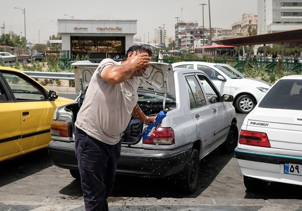 گرمازدگی ۳۴۳ نفر را روانه مراکز درمانی کرد