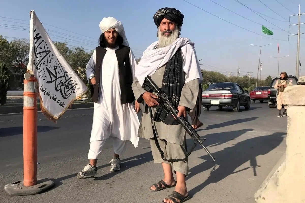 به خاطر حمایت مسئولان کشور از طالبان، پشتیبانی میلیونها افغانی فارسی زبان را از دست دادیم